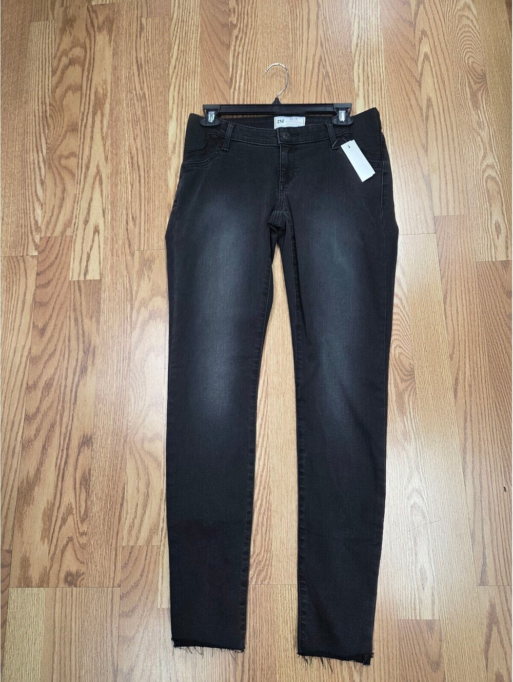 NWOT GAP MATERNITY Black Jeans.  Favorite JEGGINGS.  Size 29/8L